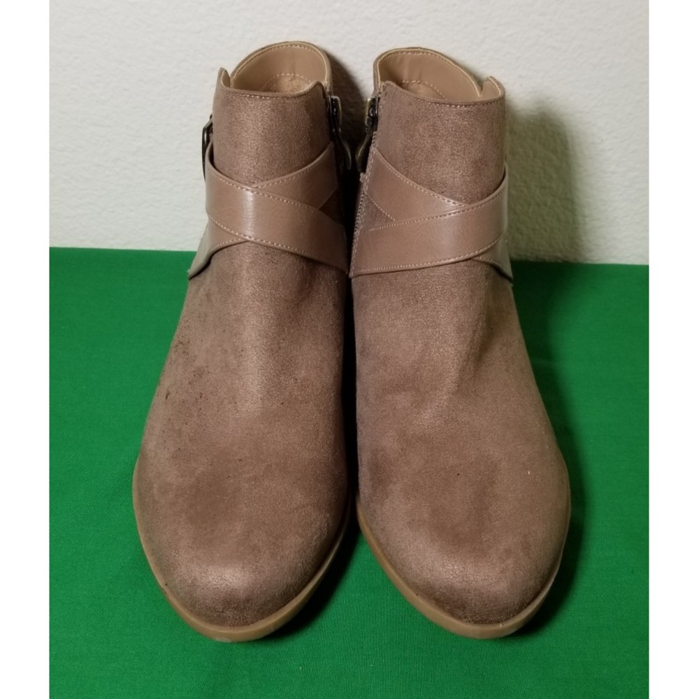 LifeStride Women Block Heel Ankle Booties Ally Size 8.5 Mushroom Microsuede Farm